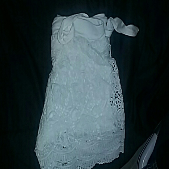 Shorts - Picture 2 of 3